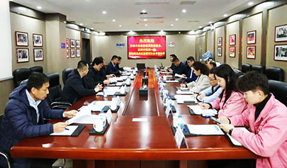 峻海總經理孫藝向濟南市應急局魏強副局長數說應急